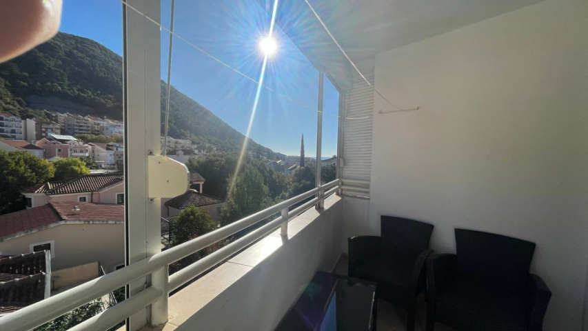 Modern One-Bedroom Apartment in a Quiet Budva Neighborhood