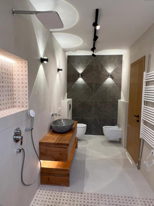 Spacious Villa in Kavac with Rooftop Pool