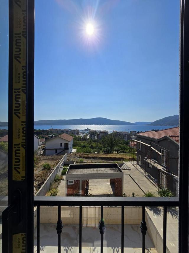 New two-bedroom apartment in Tivat - sea view