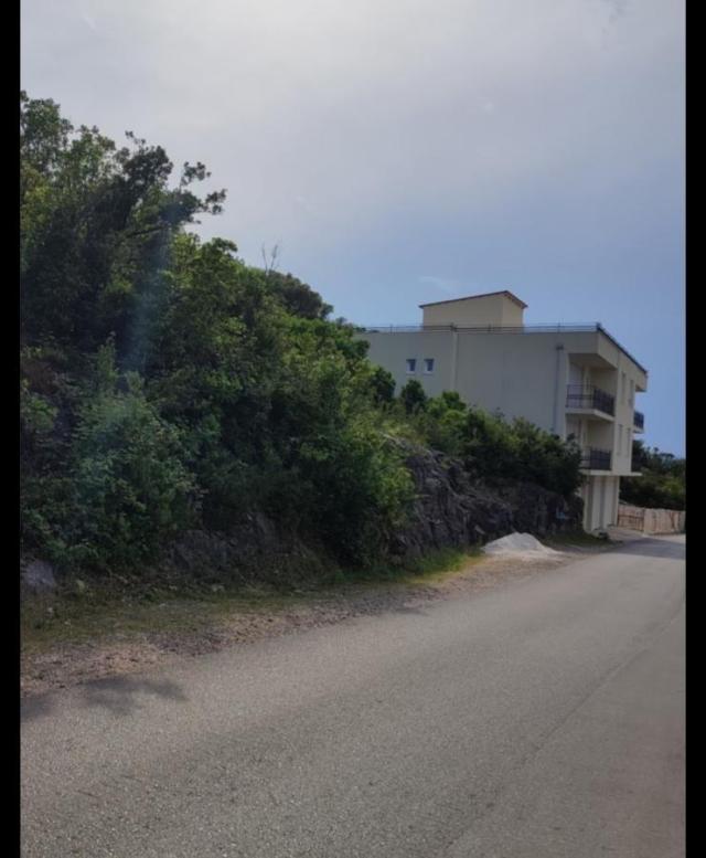 Land for sale, 2300 m2, Tivat, Radovići