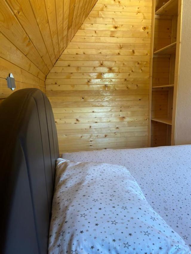 House for Sale in Žabljak – Great Location, Ideal for Living or Tourism!