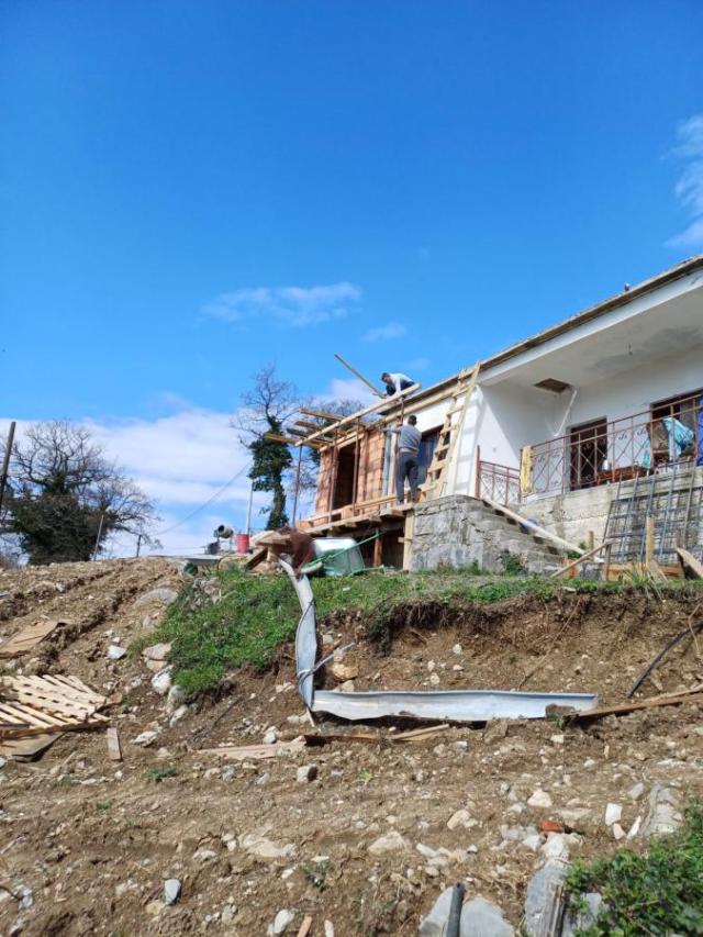 Urbanized Plot of 1700m2 with House Under Construction in Kotor, Kavac, Sea View of Tivat Bay