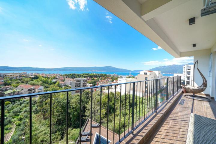 For sale: New two-bedroom apartment with sea view