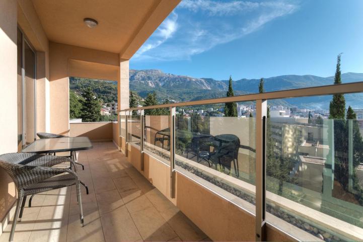 Three-Bedroom Apartment 189m2 for Sale, Sea View, Budva