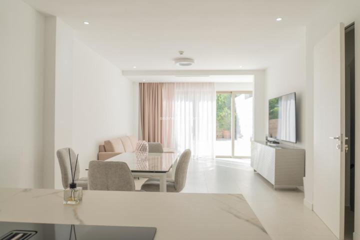 Premium Townhouse 288 m2 with Private Pool in Donja Lastva (I-2)