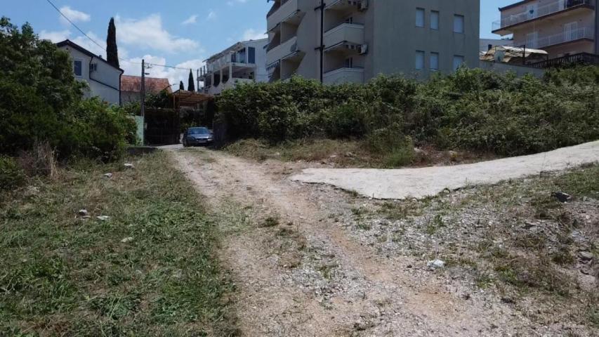 Urbanized land 730 m2 (GBA 292 m2) for sale, Kaludjerovina, Tivat