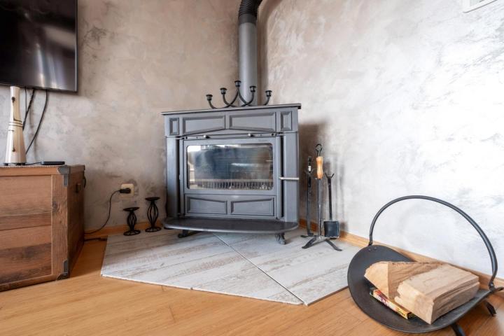 Comfortable 2 bedroom apartment with sea view in Lazi area, Budva