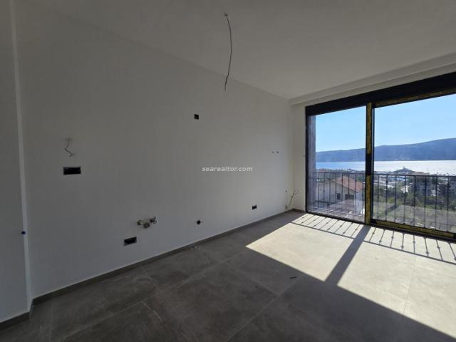New two-bedroom apartment in Tivat - sea view