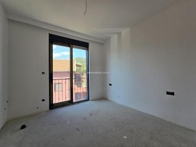 New two-bedroom apartment in Tivat - sea view