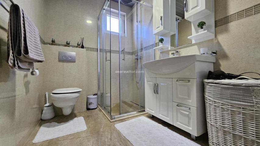 Geräumige Zweizimmerwohnung (90 m²) mit Meerblick - Donja Lastva, Tivat