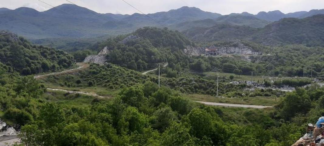 Land for sale in Cetinje 30.000m2