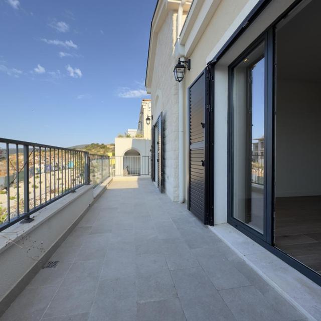 Two-Bedroom Apartment 98m² in Luštica Bay – Centrale, Tivat