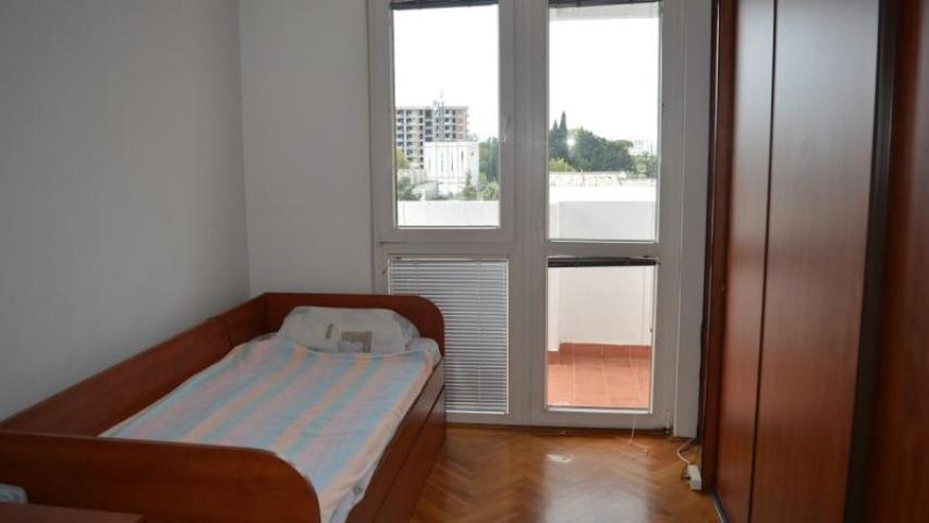 Three bedroom apartment in downtown Bar for sale, a few minutes away from the city beach. 