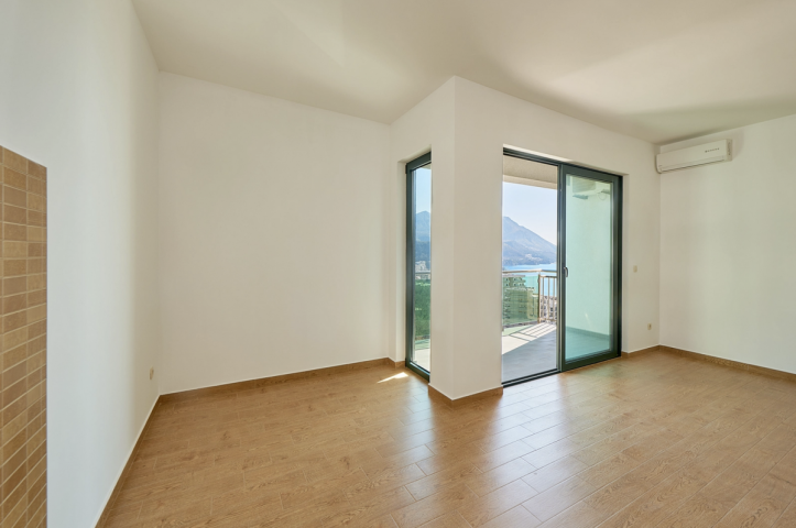 For Sale Two-bedroom apartment 63m2 with sea-view in Becici