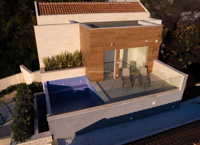 Premium Townhouse 288 m2 with Private Pool in Donja Lastva (I-2)