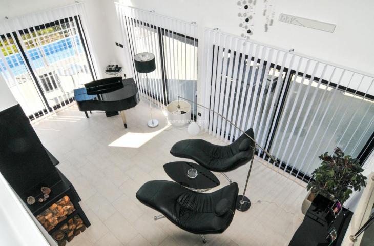 Luxury Villa with Pool, Guest Apartment & Additional Land – Tivat