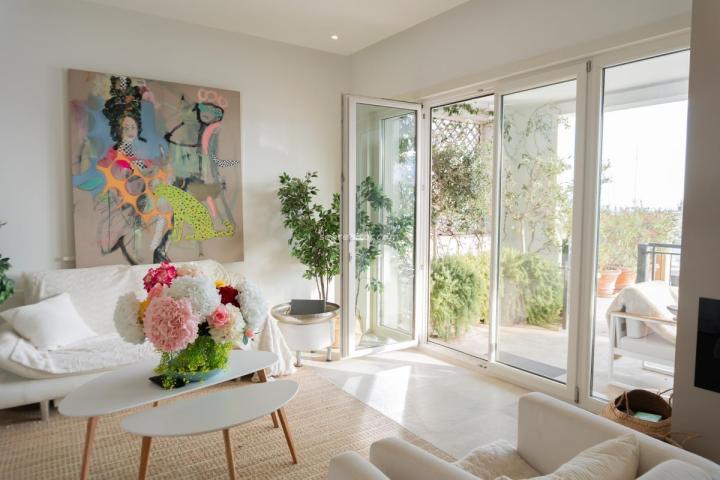 Luxurious apartment in Luštica Bay with pool and sea view