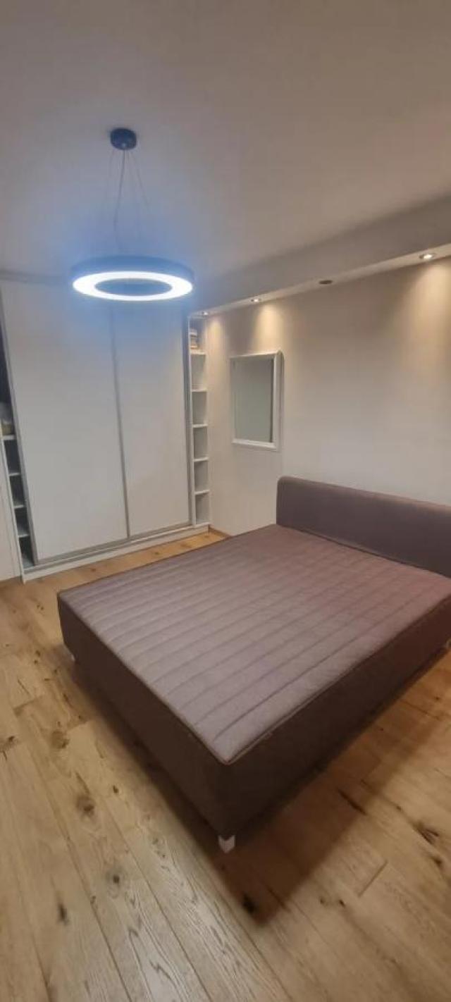 Apartment for rent of 83m2 in the center of Kotor