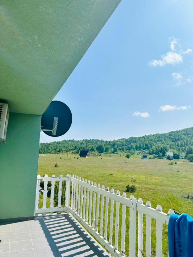 House for Sale in Žabljak – Great Location, Ideal for Living or Tourism!