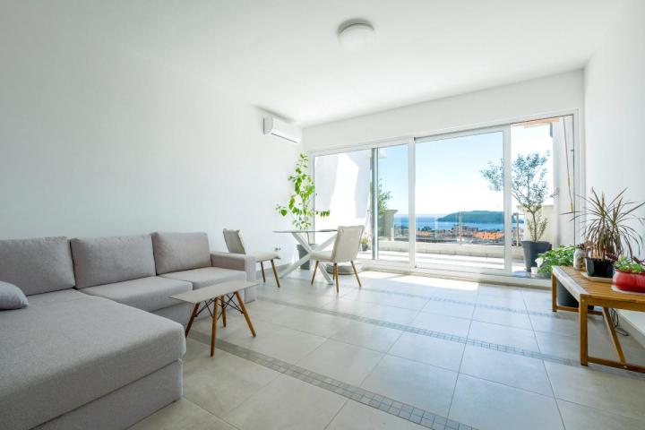 Bright apartment with panoramic view of Budva — 65 m2 comfort and space