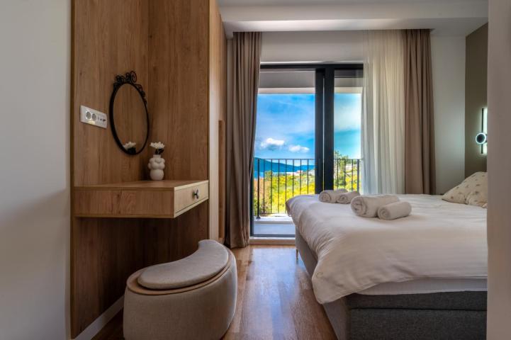 Luxury villa with pool and sea view, Tivat