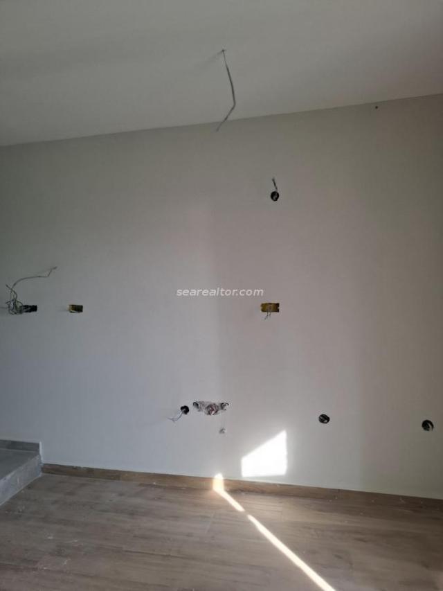 Authentic Stone House 138 m² on a 566 m² Plot – Zagora, Kotor