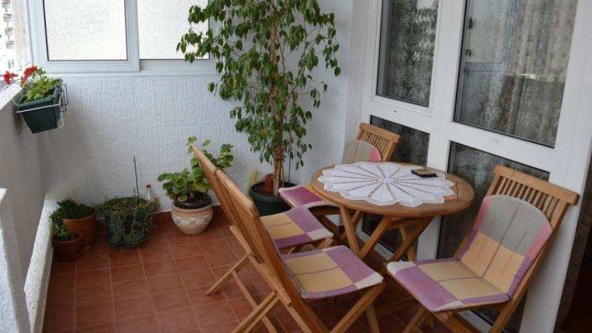 Three bedroom apartment in downtown Bar for sale, a few minutes away from the city beach. 