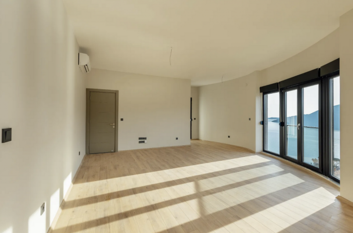 Apartment for sale with sea view - Herceg Novi, Topla
