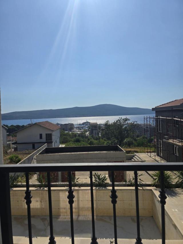New two-bedroom apartment in Tivat - sea view