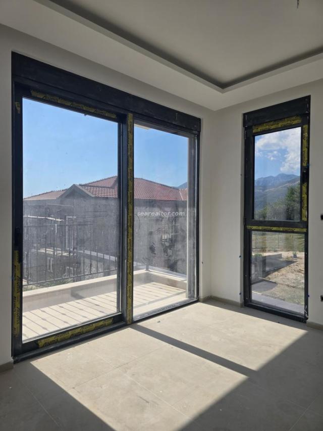 New two-bedroom apartment in Tivat - sea view