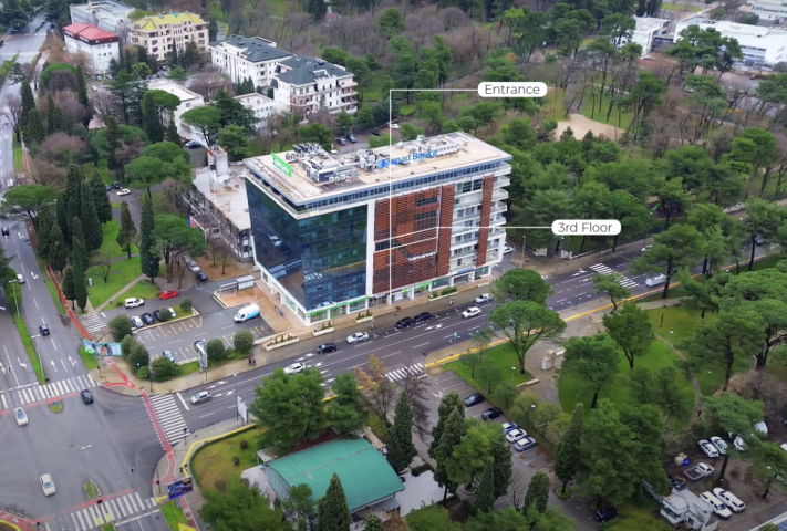Office Space for Rent, 391 m2, Podgorica, 3rd Floor, with Garage Spaces