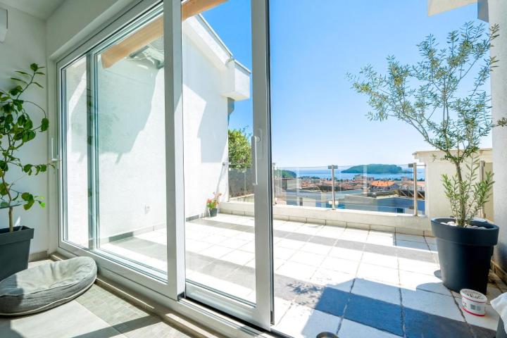 Bright apartment with panoramic view of Budva — 65 m2 comfort and space