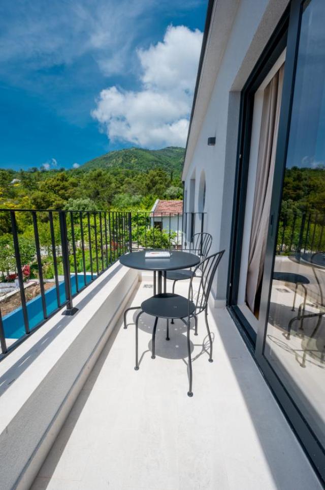 Luxury villa with pool and sea view, Tivat