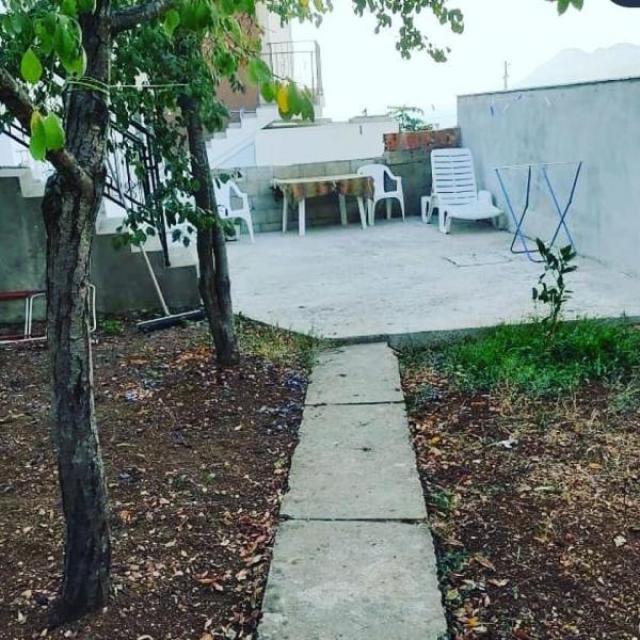 House for sale in Dobre vode, Bar