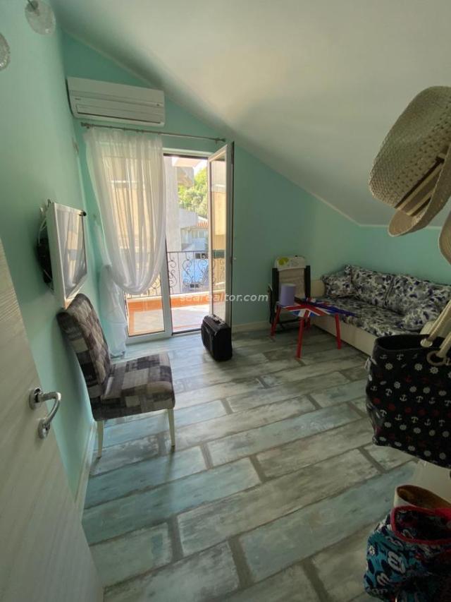Penthouse in Sveti Stefan with sea view