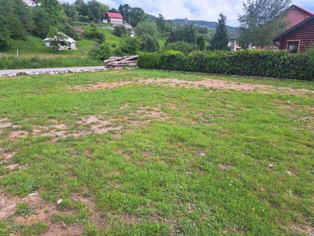 Urbanized Plot in the Center of Kolašin – 300 m²