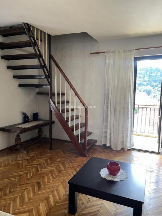 Two-bedroom apartment with 4 terraces in a quiet part of the city - Herceg Novi