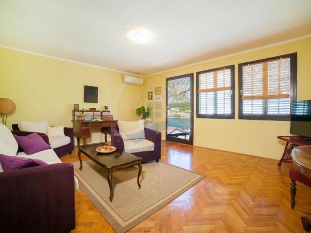 House for sale in Kotor