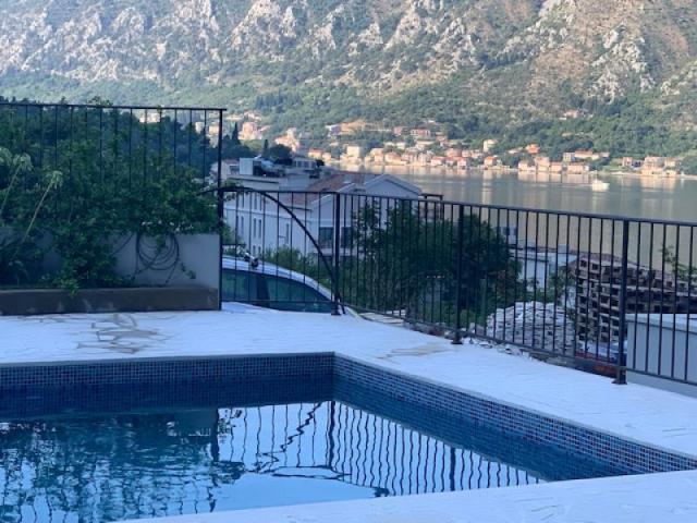 Apartments for sale in Dobrota, Kotor