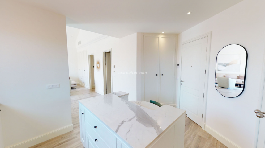 Luxurious one-bedroom apartment 74m2 with sea view - Luštica Bay