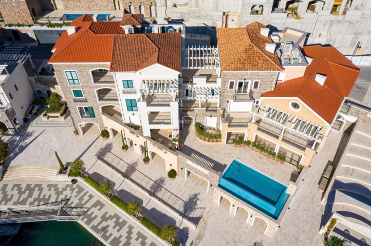 Luxurious one-bedroom apartment 74m2 with sea view - Luštica Bay