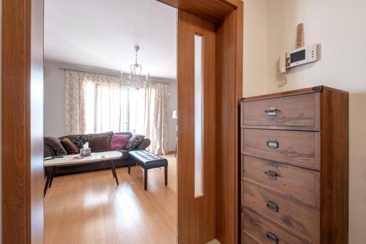 Comfortable 2 bedroom apartment with sea view in Lazi area, Budva