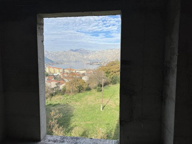 Three-bedroom apartment for sale-Kotor