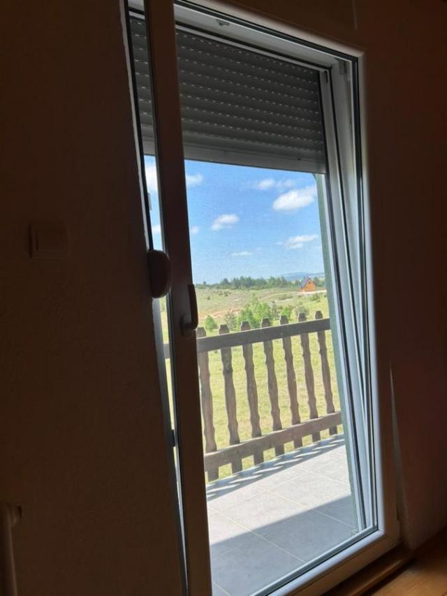 House for Sale in Žabljak – Great Location, Ideal for Living or Tourism!