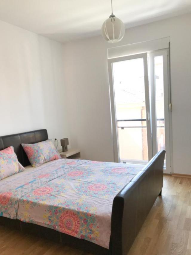 Dvosoban stan 71m2, Izdavanje, Podgorica