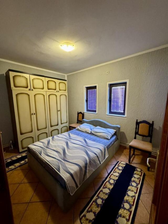 Dvosoban stan 76m2, Izdavanje, Podgorica