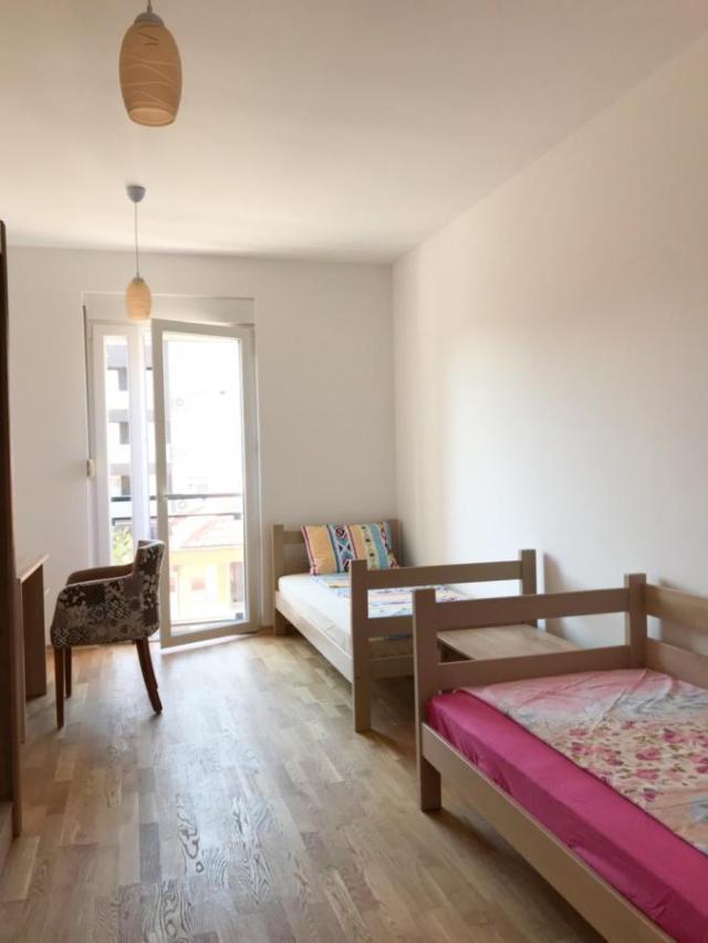 Dvosoban stan 71m2, Izdavanje, Podgorica