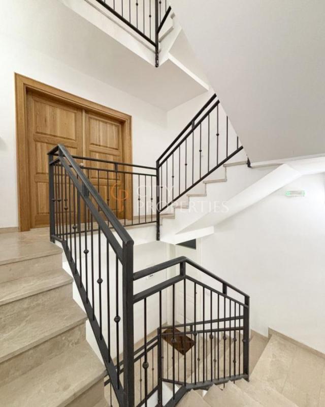 Poslovni prostor 120m2, Izdavanje, Podgorica