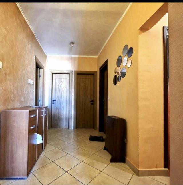 Dvosoban stan 80m2, Prodaja, Podgorica