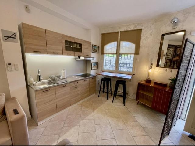 Garsonjera 35m2, Izdavanje, Podgorica
